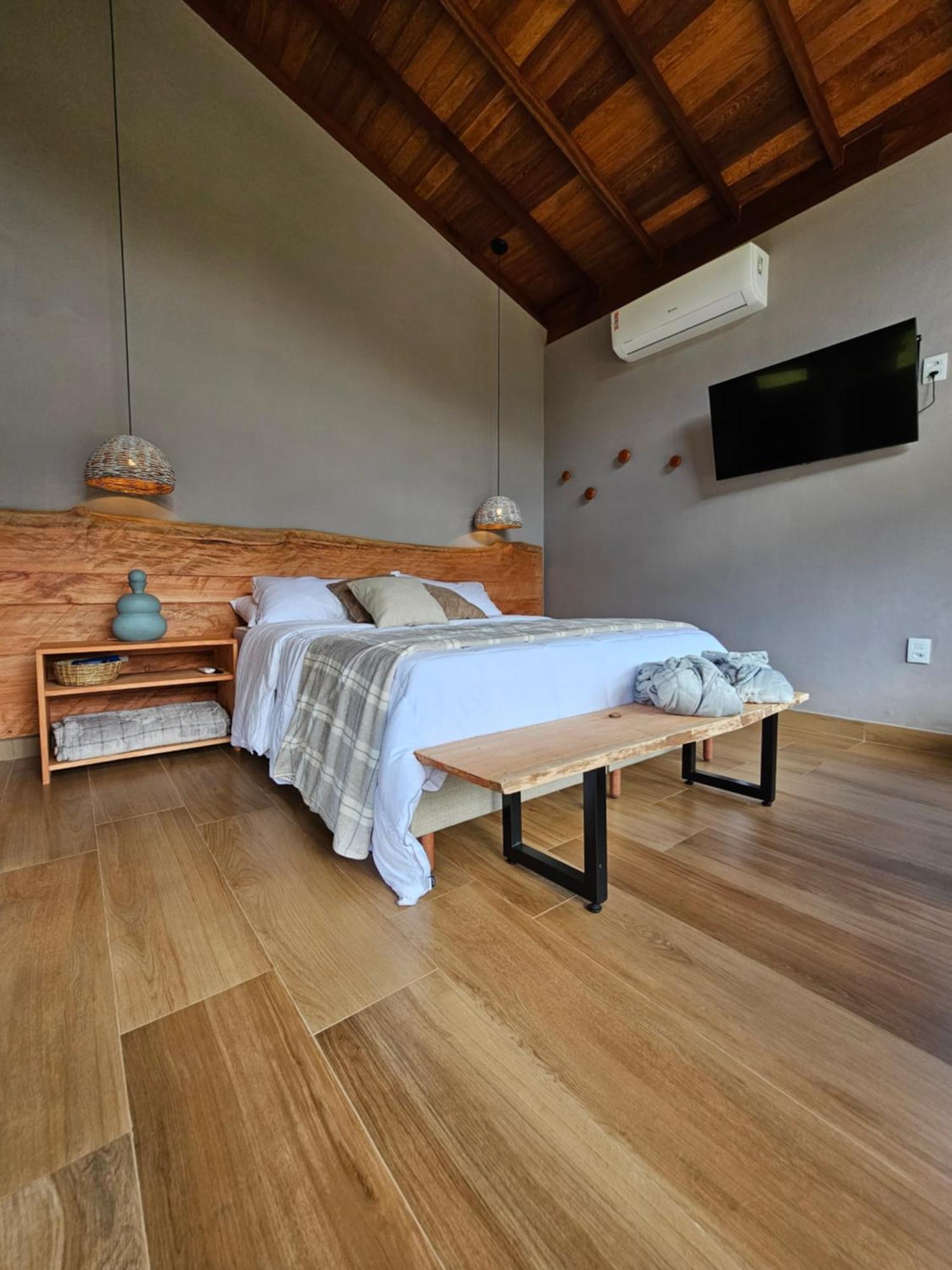 Vila Pinheiro Villa Santa Teresa  Exterior photo