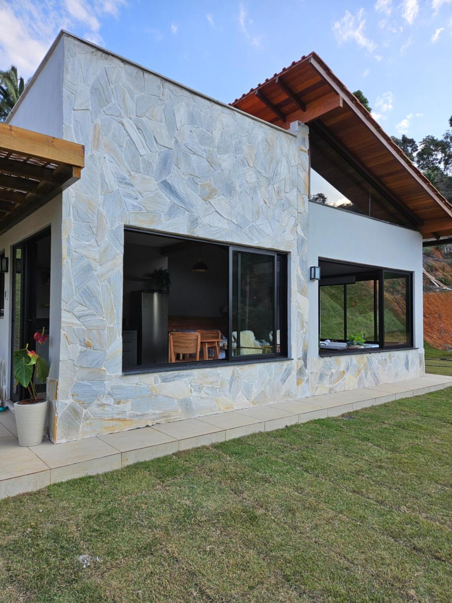 Vila Pinheiro Villa Santa Teresa  Exterior photo